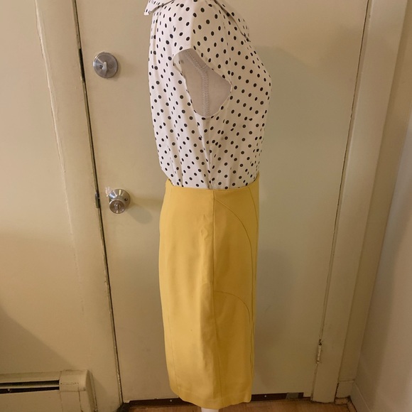 Banana Republic Butter Yellow Pencil Skirt - Picture 2 of 6